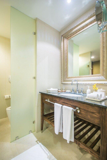 Bathroom 21