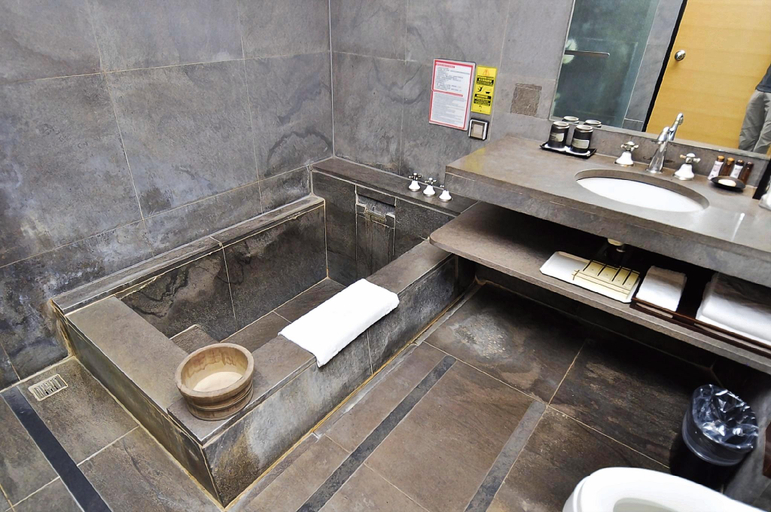 Bathroom 6
