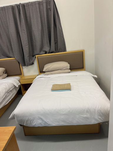 Others 5, 2 Double 3 Single  2 Sofa Beds Studio, Waitakere