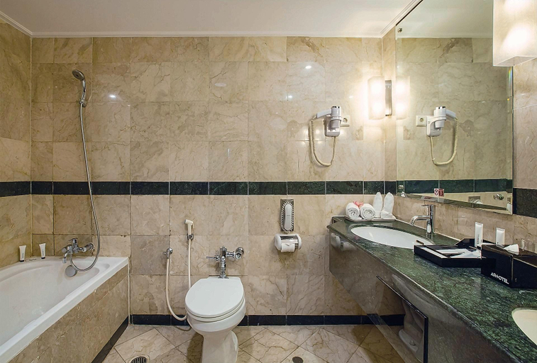 Bathroom 9