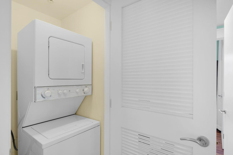 Bathroom 4, Elation Escapes, Walton