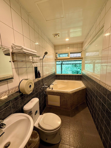 Bathroom 4, Mei Zhi Lin Holiday Homestay, Nantou