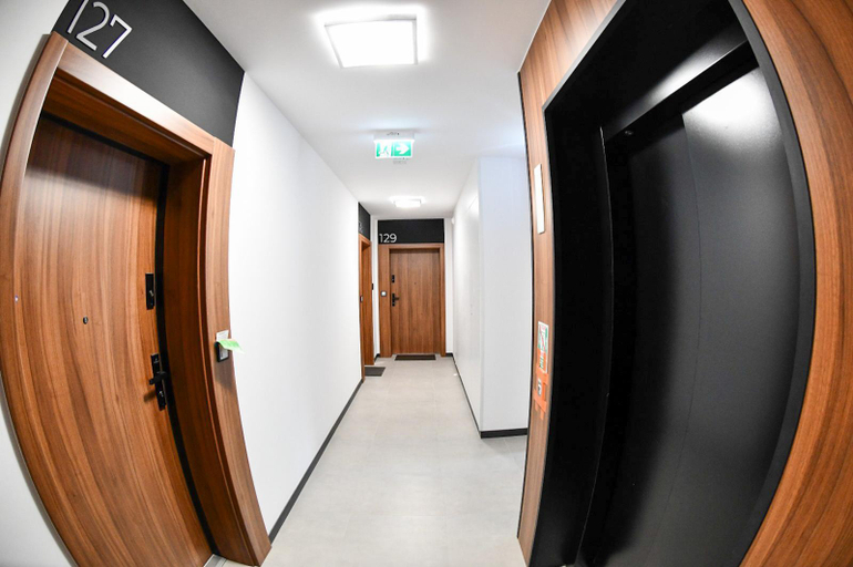 Others 4, Elegant Two-Room Apartment, City Center, Balcony , Kraków City