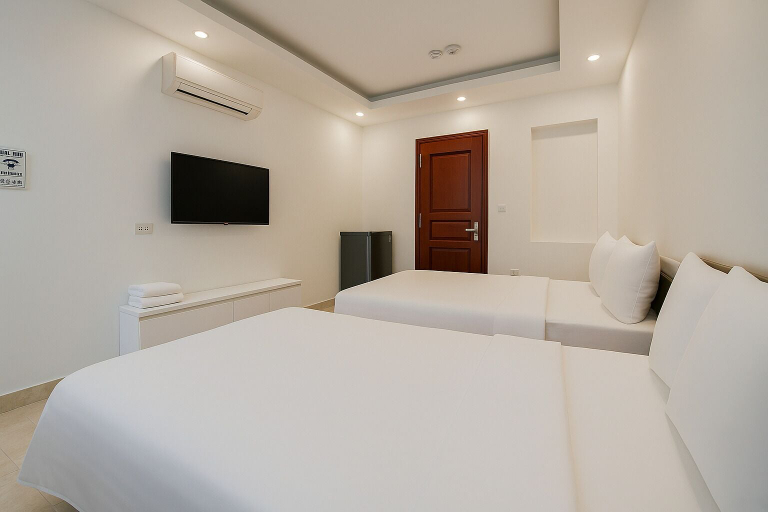 Others 3, Lakeside House - Hanoi, Ba Đình