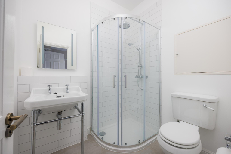 Bathroom 2, The Turf, Devon