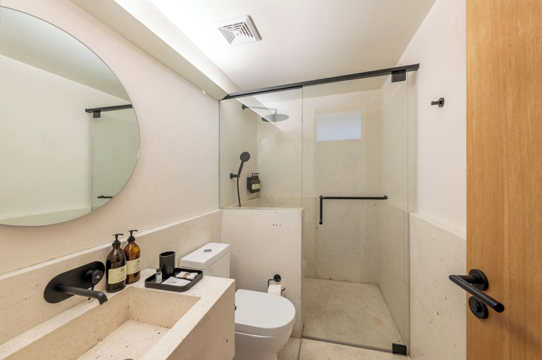 Bathroom 5, Casa Ofelia, Mexico City