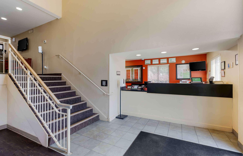 Public Area 2, Studio 6 Suites Greenville, SC - Haywood Mall, Greenville