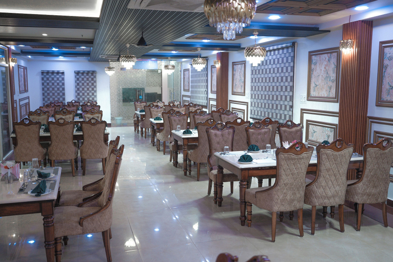 Food & Drinks 4, Raj Vilas Hotel & Resort Maharajganj, Maharajganj