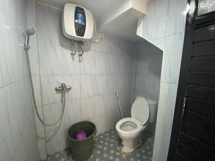 Bathroom 3, Villa Flowerhills - Privatepool, Malang