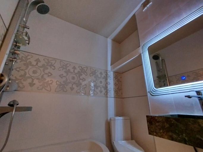 Bathroom 4, Baku Lake view 3 bedrooms apartment, Baku