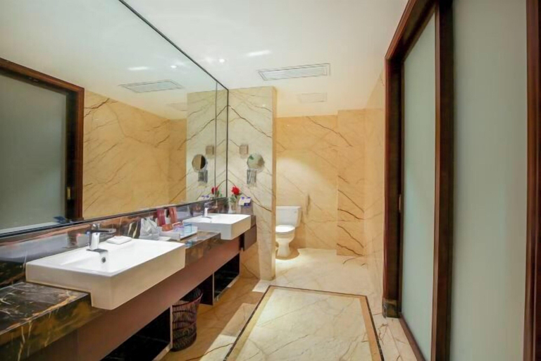 Bathroom 4, Liuyiju International Hotel Yongfeng, Ji'an