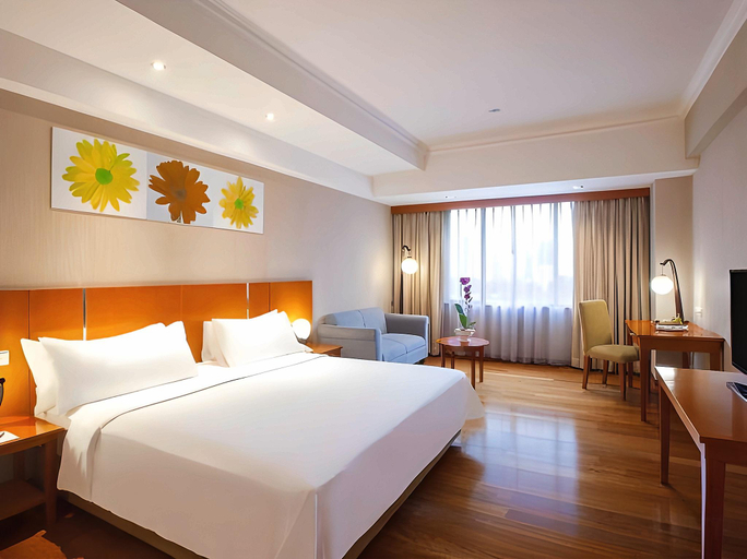 Bedroom 14