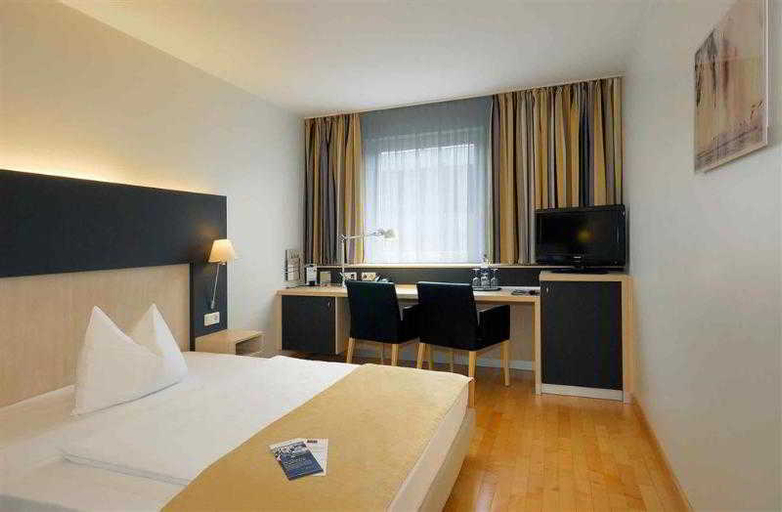 Bedroom 3, Mercure Hotel Berlin City, Berlin
