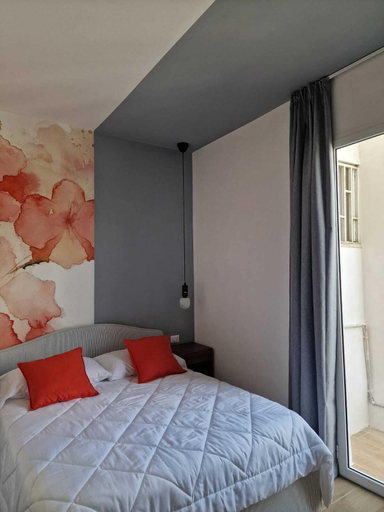 Bedroom 4, Incoming Roof Bovio, Napoli