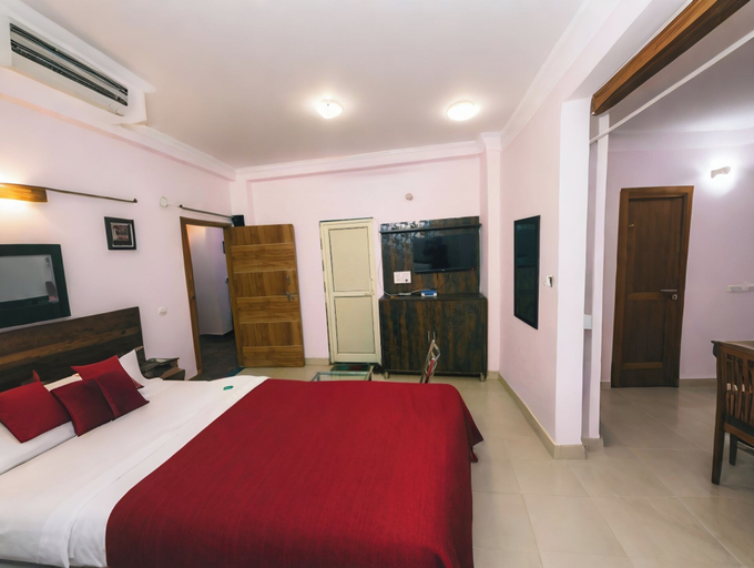 Others 3, Singh Hotel and Resorts, Delhi