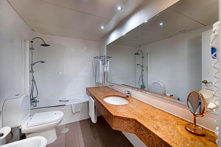 Bathroom 5, Urban Hotel Amadeos, Matosinhos