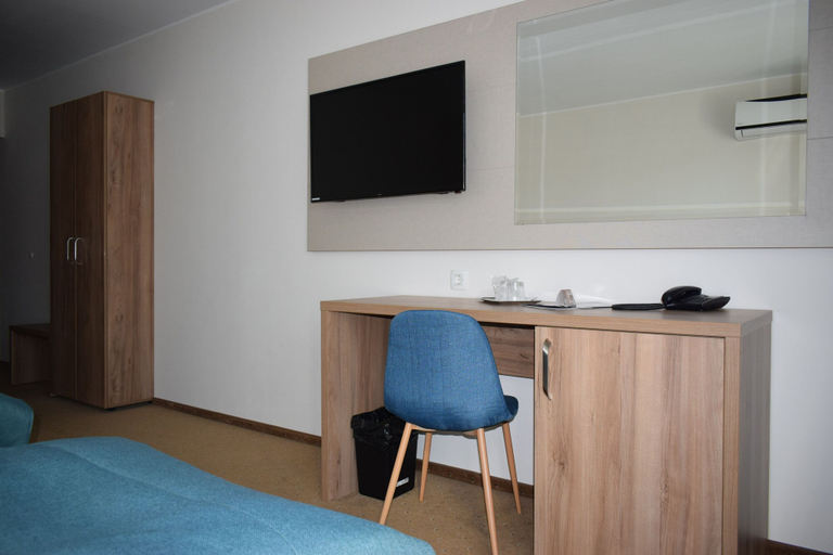 Bedroom 4, Hotel Regal, Brasov
