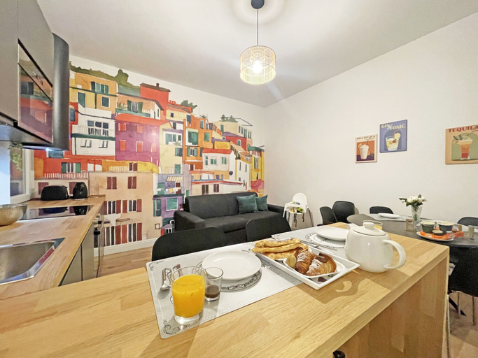 Others 2, Happy Family Apartments Soziglia, Genova