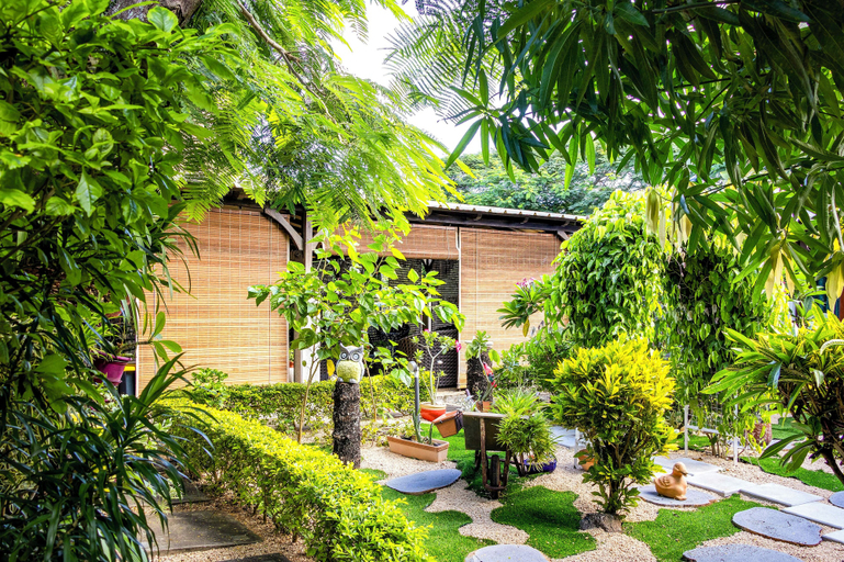 Exterior & Views 2, Laurels Villas