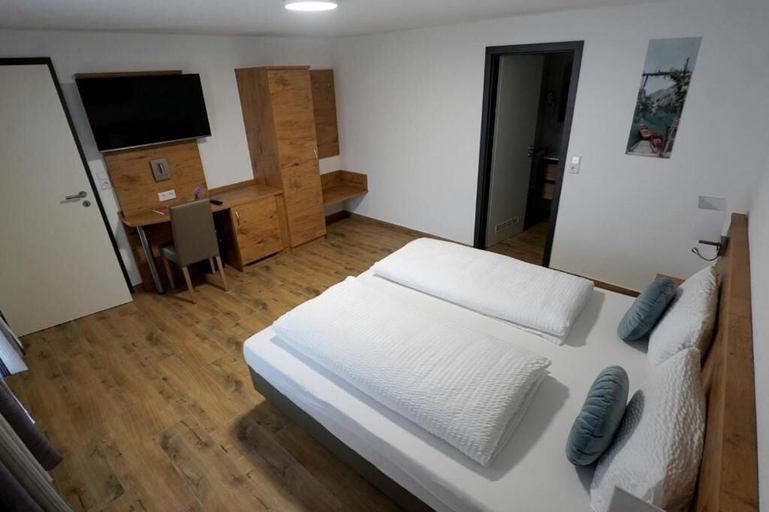 Bedroom 5, Hotel 7 Winde, Tuttlingen