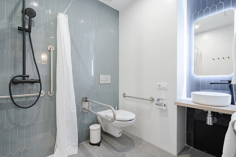 Bathroom 4, Color Apartments by Olala Homes, Madrid
