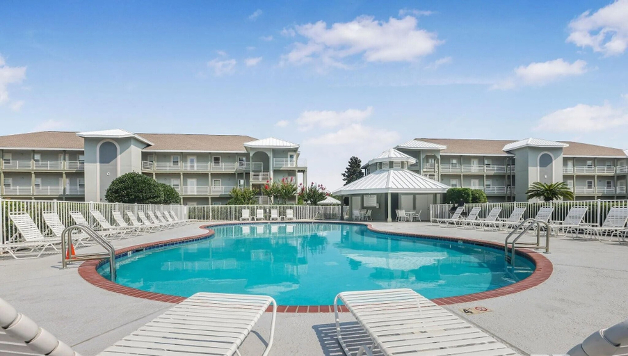 Sport & Beauty 2, Romar Lakes 103B, Baldwin