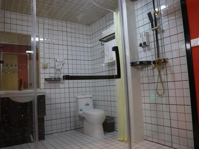 Bathroom 3, Shell Hotel Xingtai Railway Station Xinhua Nan Road, Xingtai