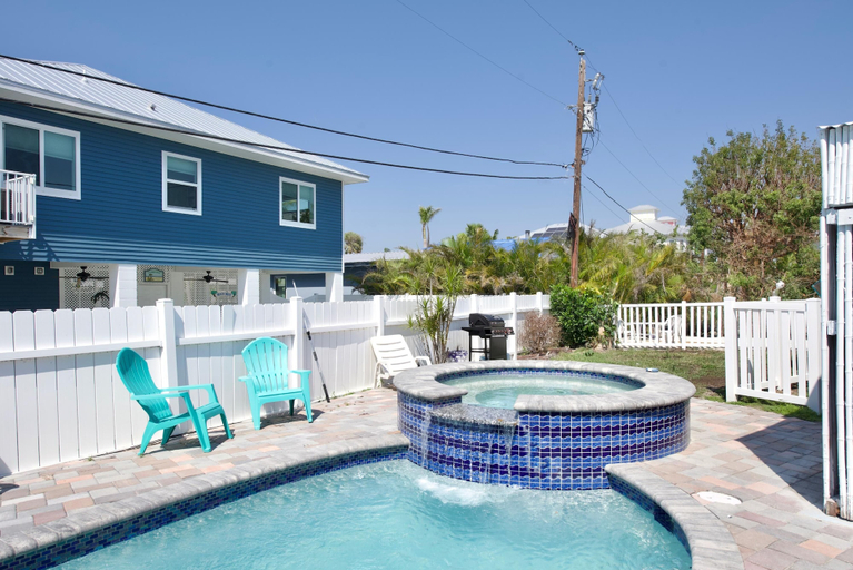 Sport & Beauty 5, MT Coconut Cove #1, Lee