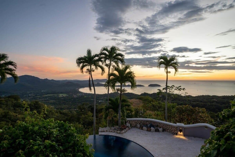 Others 4, Beautiful House with Sweeping Ocean Views, Modern Design, and a Private Infinity Pool, Santa Cruz