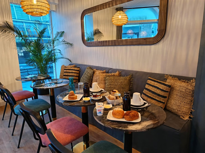 Food & Drinks 5, Hotel L'albatros, Loire-Atlantique