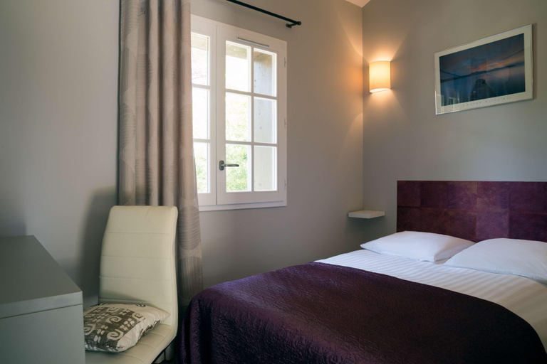 Bedroom 3, La Villa Vicha, The Originals Relais, Gard