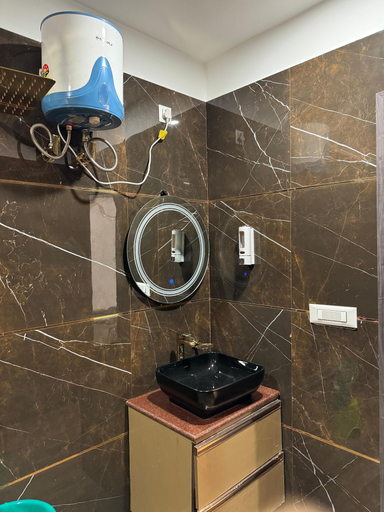 Bathroom 3, Raj Vilas Hotel & Resort Maharajganj, Maharajganj