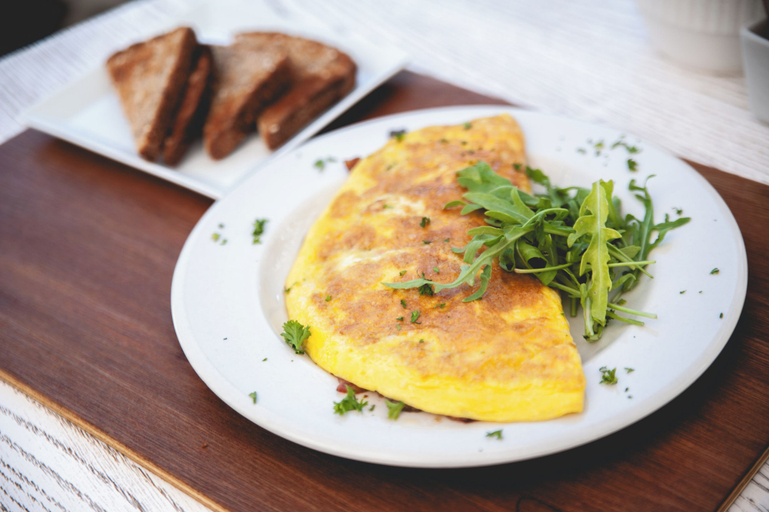Food & Drinks, TheLab Backpackers, Cape Winelands