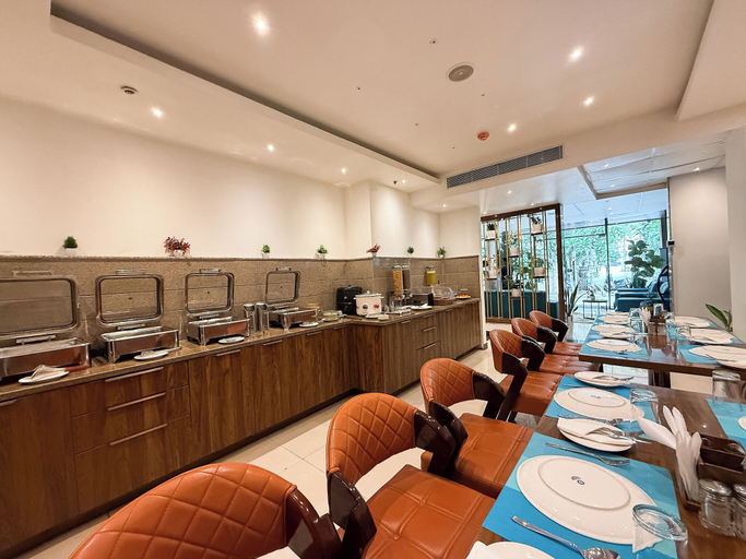 Food & Drinks 5, Hotel Landridge - Hitech City Hyderabad, Hyderabad