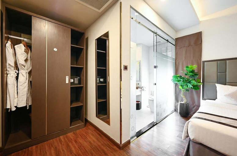 Bedroom 15