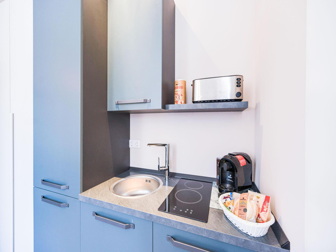Others 5, Modern apartment with terrace, Limburg-Weilburg