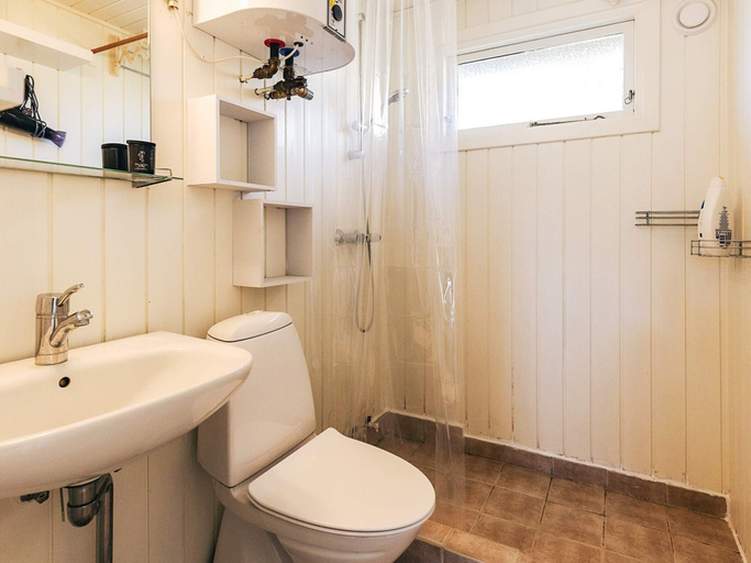 Bathroom, 3 Person Holiday Home in Albaek, Frederikshavn