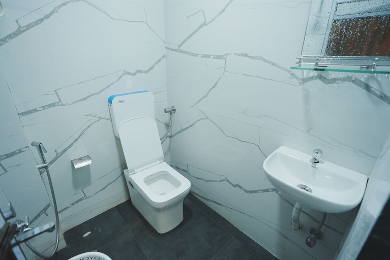 Bathroom 4, Hotel Jupiter Residency, Mumbai City