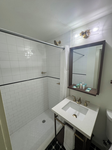 Bathroom 3, Ski Mountain Lodge, Sevier