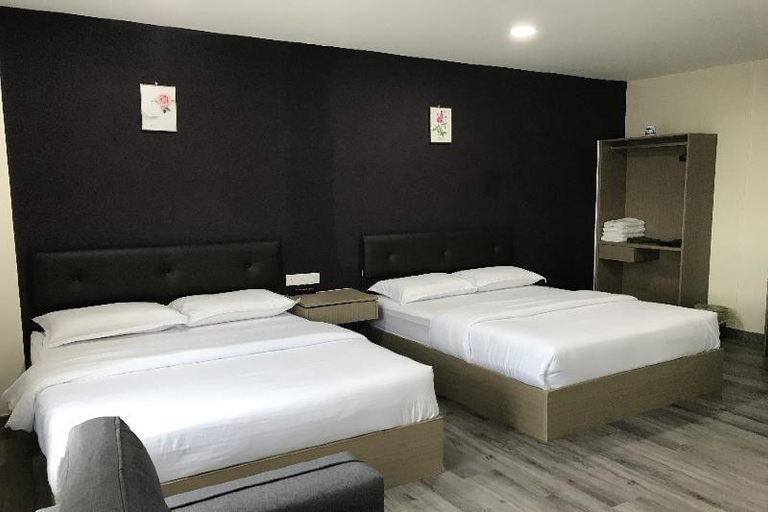Bedroom 2, OYO 90506 Z Stay Inn Hotel, Kluang