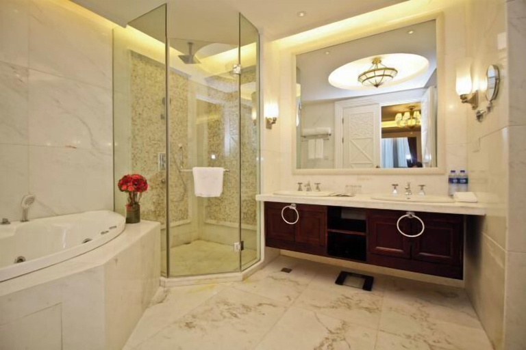 Bathroom 4, Garden Hotel, Lu'an