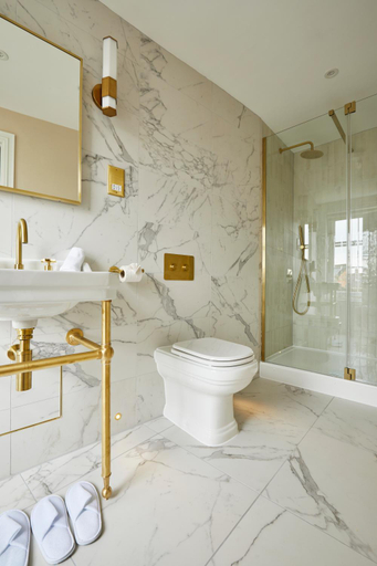 Bathroom 3, The Feathers Hotel, Oxfordshire