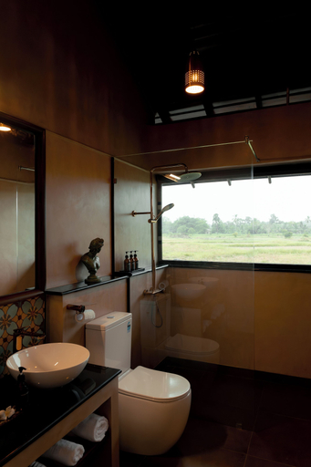 Bathroom 4, Kirindi Paddy Isle, Katana