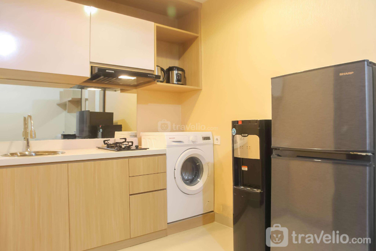 Others 5, Spacious 1 BR @ The Oasis Cikarang Apt By Travelio, Cikarang