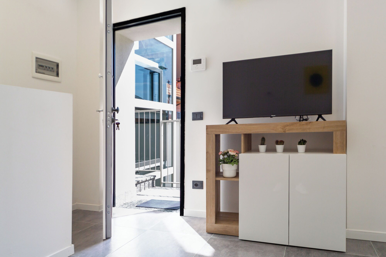 Others 5, KHL apartments, Milano