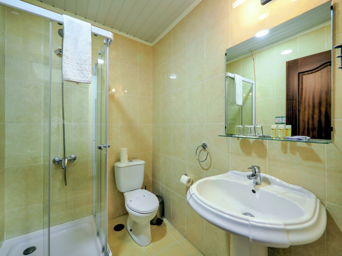 Bathroom 4, Hotel Vale Verde, Povoação