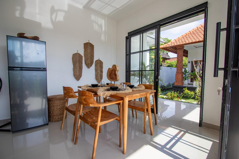 Others 2, Viewbali 1 -Auntentic 2BDR Villa +Ps5 and Netflix, Badung