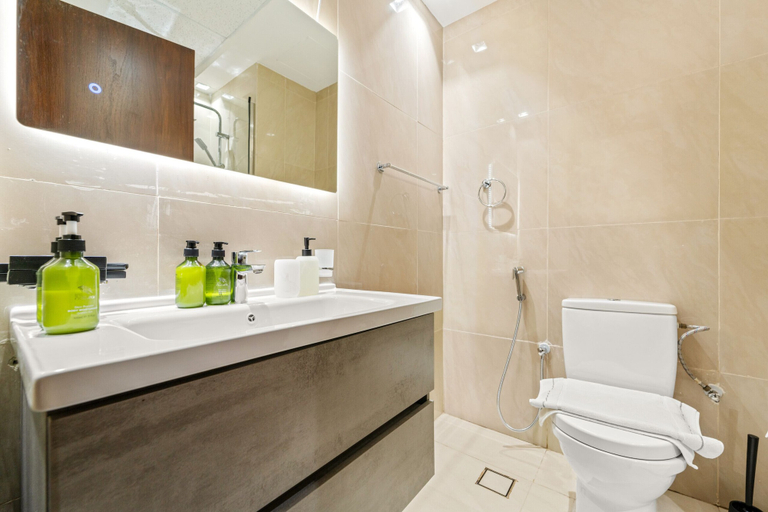 Room 3, Binghatti Crystals - 223 Studio, Dubai