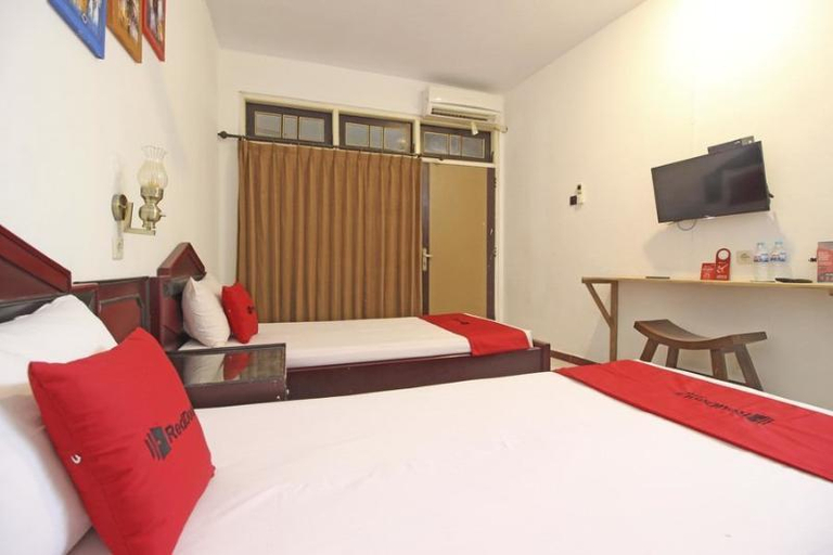 Bedroom 12