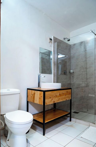 Bathroom, Harry's Kisumu Oasis, Kisumu Central